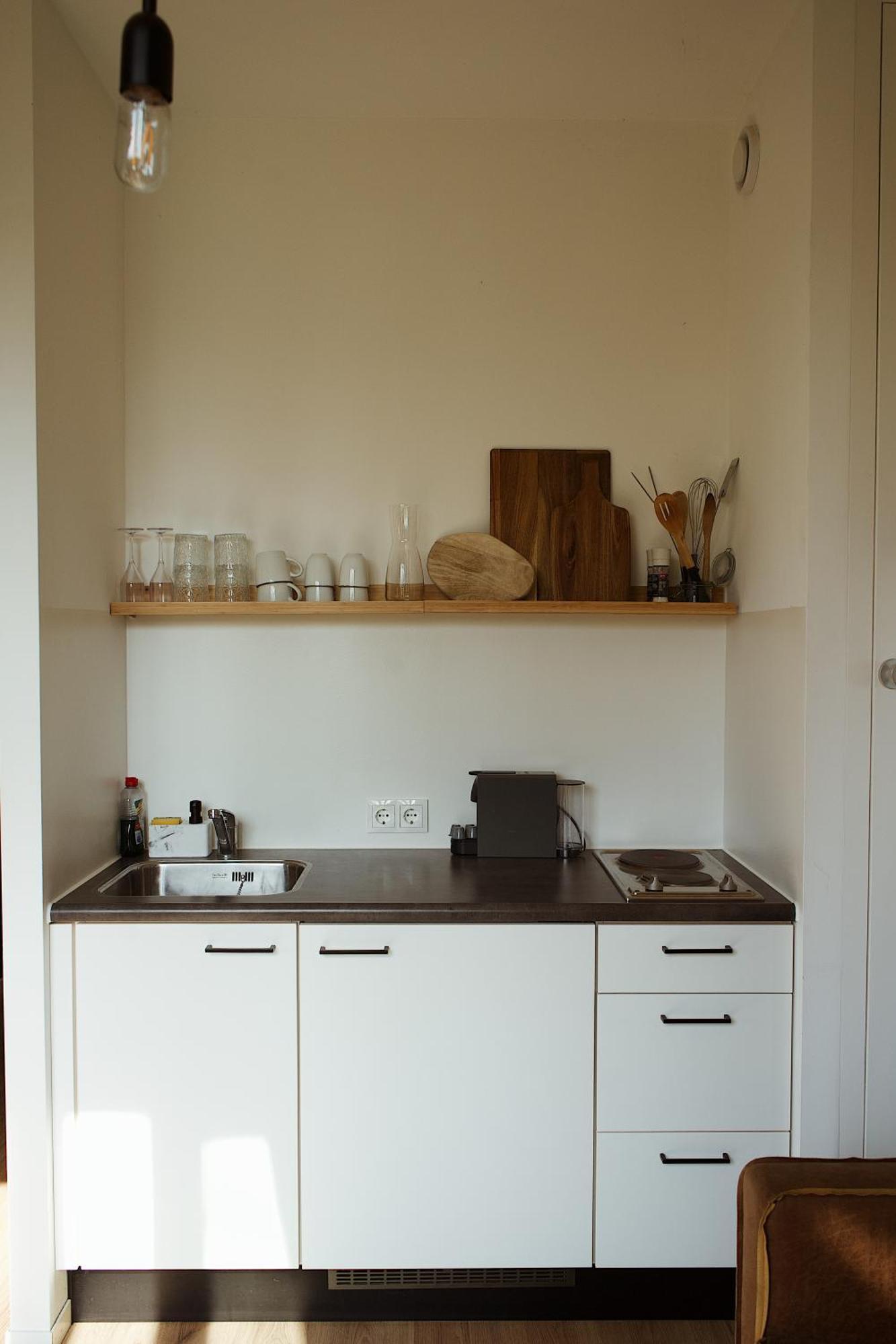 Modern Tiny House Op Rustig Watersportpark Villa Elahuizen Kültér fotó