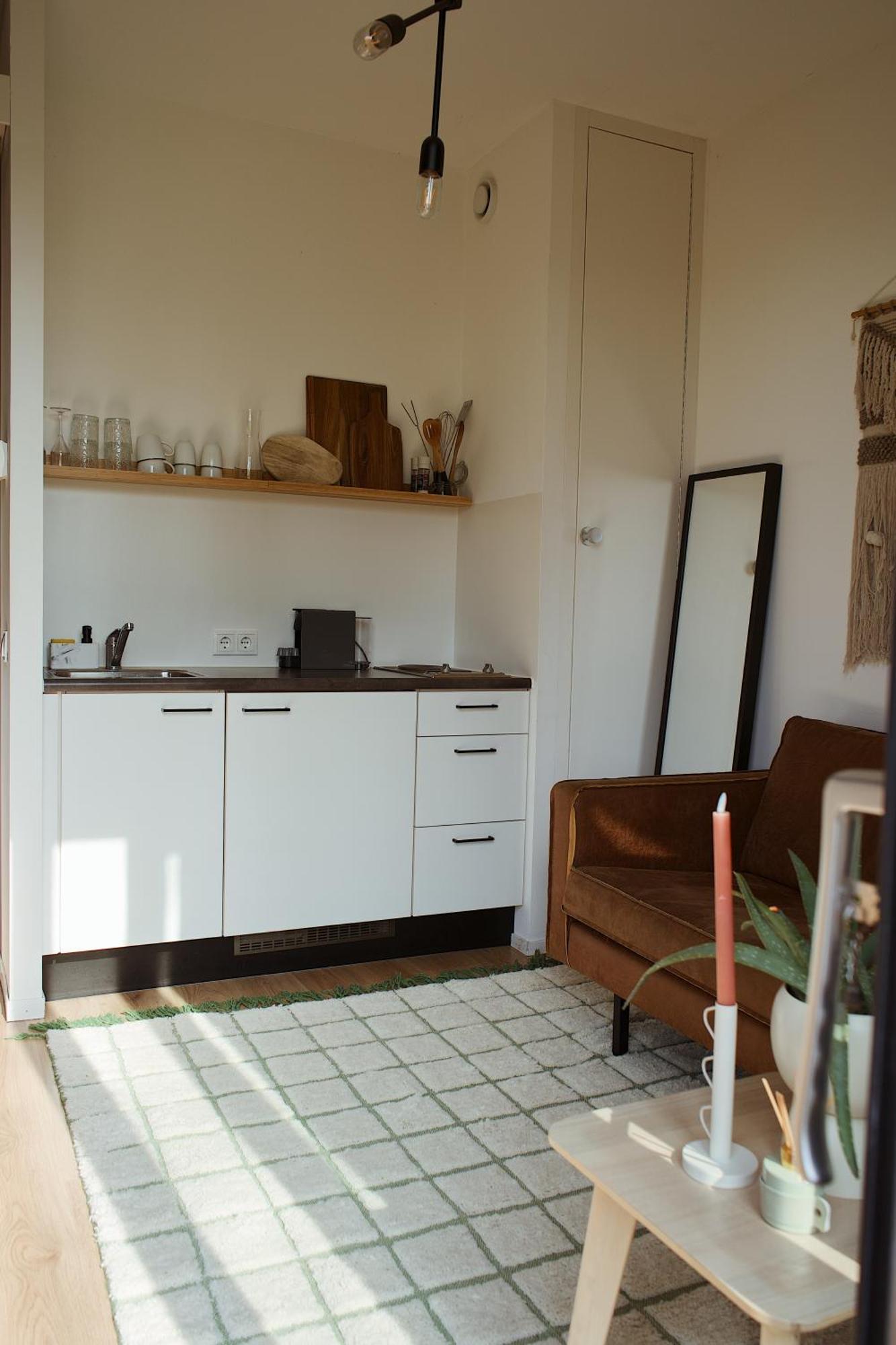 Modern Tiny House Op Rustig Watersportpark Villa Elahuizen Kültér fotó